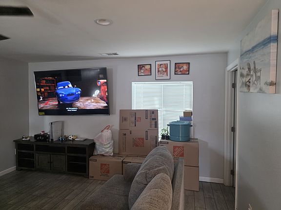 3rd image of 12797 Woodcock Ave