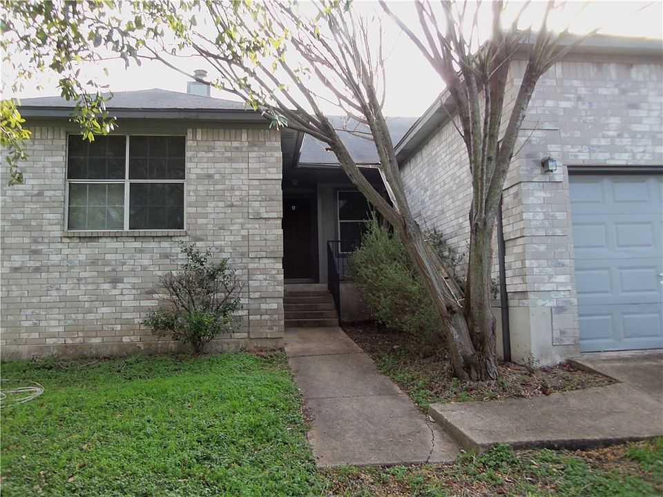 1st image of 7209 Oak Meadow Dr #A
