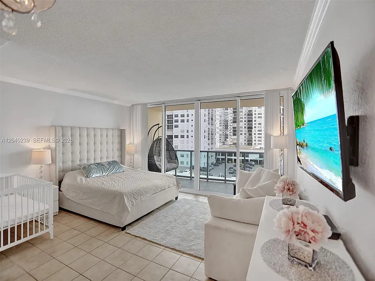 2501 S Ocean Dr #605 — Photo 3