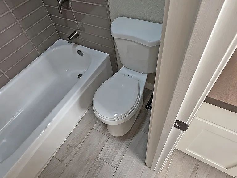 2222 I St #12 — Photo 9