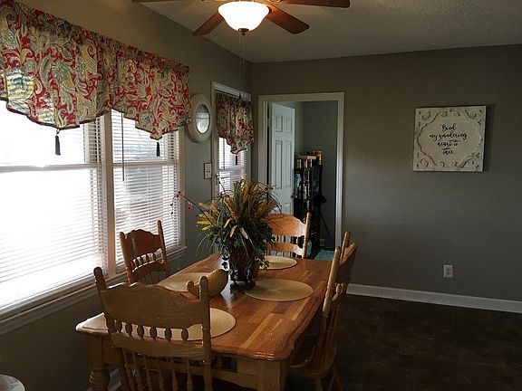3rd image of 123 Green Park Dr