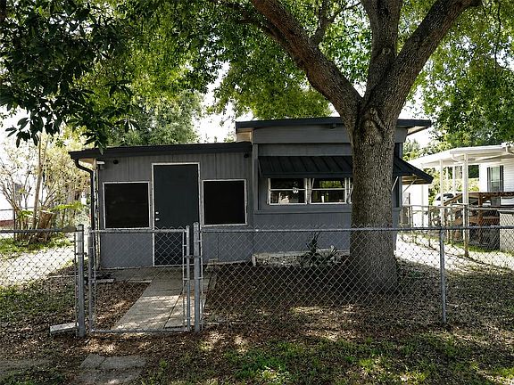 2nd image of 6250 CONNECTICUT STREET