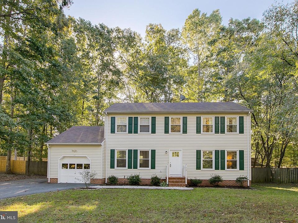 1st image of 10813 Holleybrooke Dr
