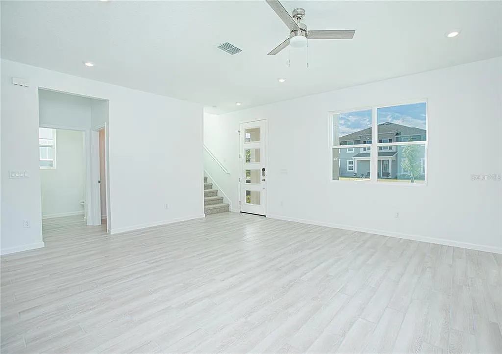 3 bed, 2.5 bath, 1609 sqft, $3,000 — Photo 4