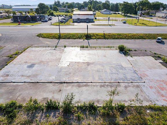 3rd image of 300 Us Highway 31 S