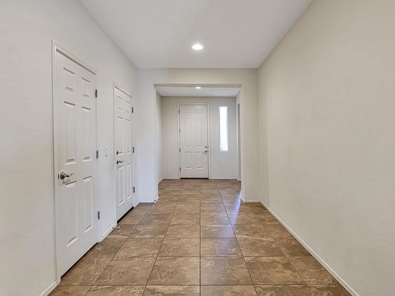 4th image of 22240 S 224th Pl