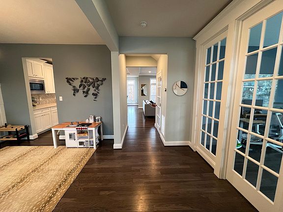 5th image of 160 Overbrook Dr