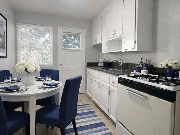 2nd image of 445 W 15th St APT 5