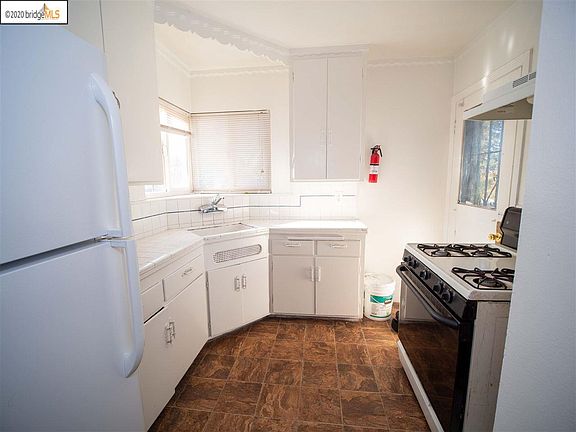 2nd image of 6335 Macarthur Blvd