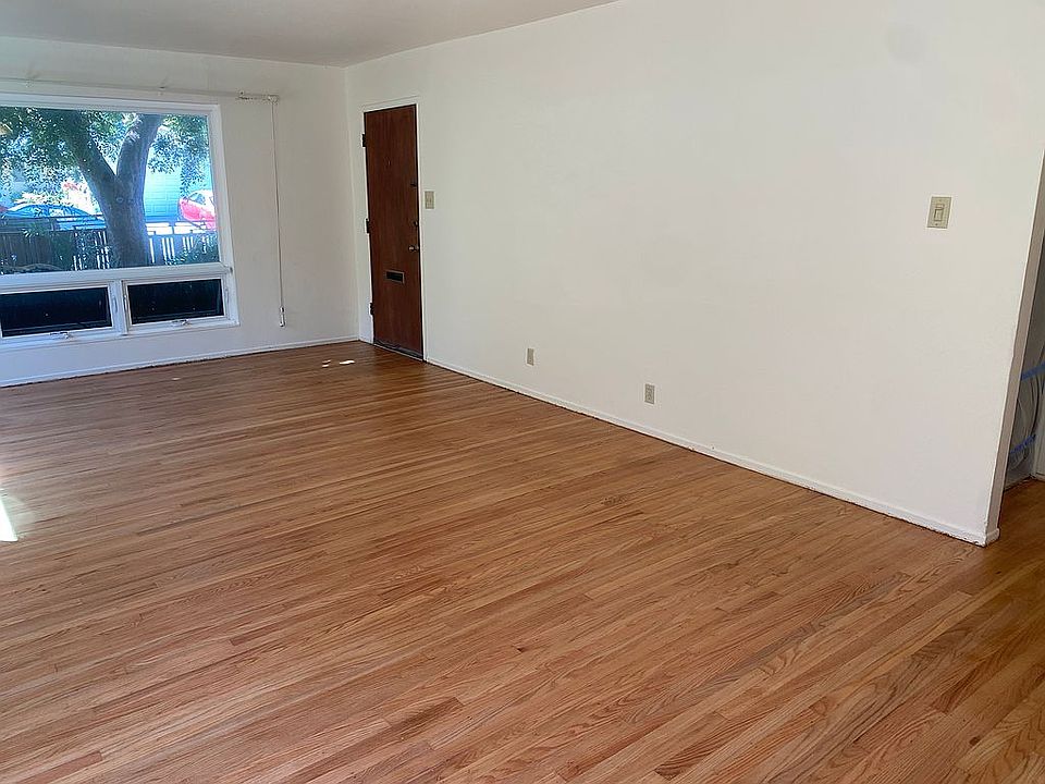 2nd image of 2367 Galway Rd