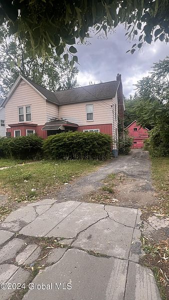 3rd image of 1044 Helderberg Avenue