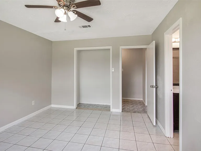 11710 Old Telegraph Rd — Photo 19