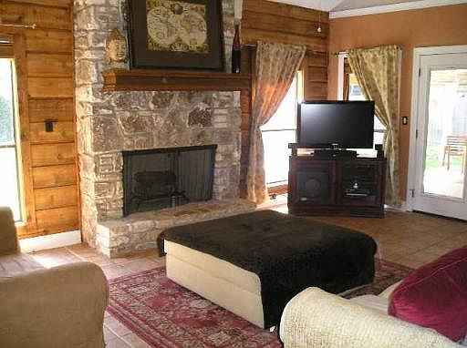 3rd image of 15511 LONG CREEK DR