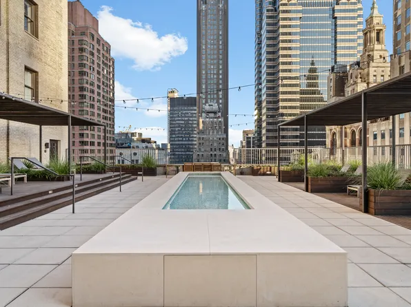 20 Pine Street image 13 of 14