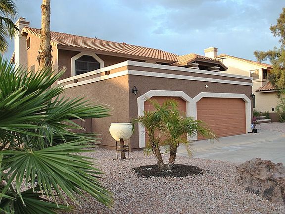 4th image of 1302 E Tierra Buena Ln