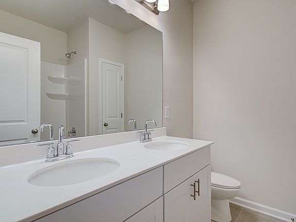 3rd image of 230 Magnolia Way