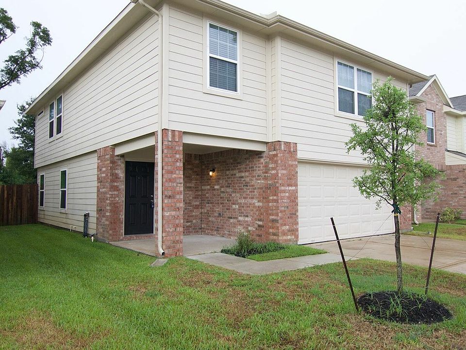 1st image of 722 N Ella Creek Dr