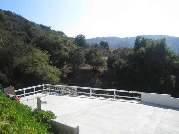 Driveway/View