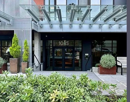 5th image of 1085 103rd Ave NE APT 405