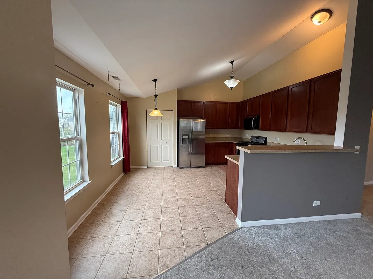 3 bed, 1678 sqft, $2,490 — Photo 3