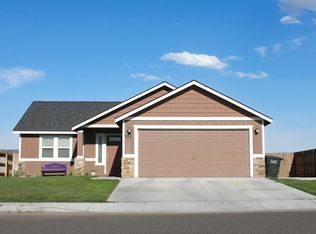 5909 Coppercap Mountain Lane, Pasco, WA