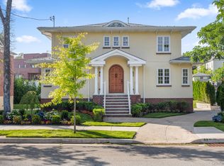233-25 38 Drive, Douglaston, NY 11363