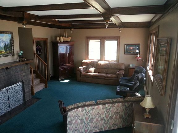 4th image of 14922 Walnut Ln NE