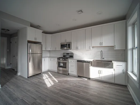 143 London St #2, Boston, MA 02128