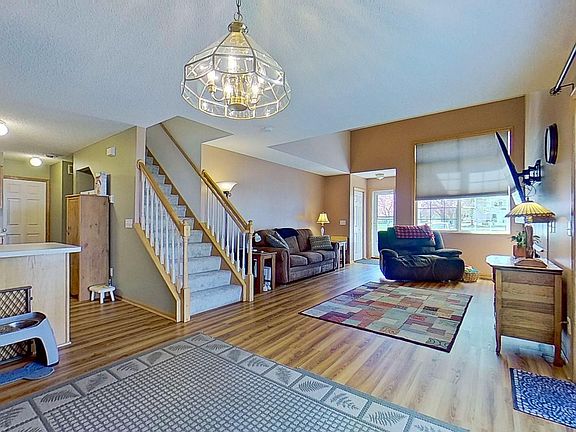 5th image of 10897 181st Ln NW