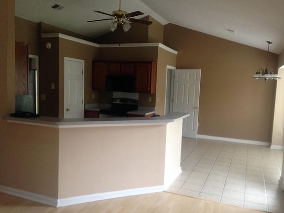 5th image of 9200 Belmont Dr