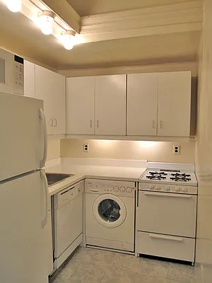 Rented by Quest Realty Sunnyside Corp | media 15