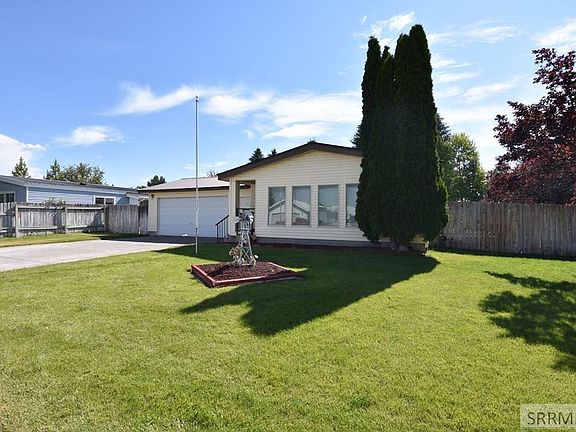 2nd image of 1026 Singletree Cir