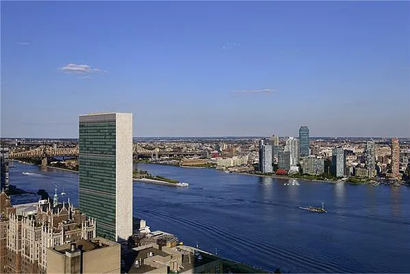 Rented by Park River | media 22