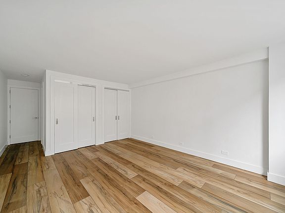 4th image of 330 W 58th St APT 11B
