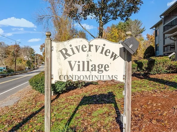 1461 Pawtucket Blvd #4, Lowell, MA 01854