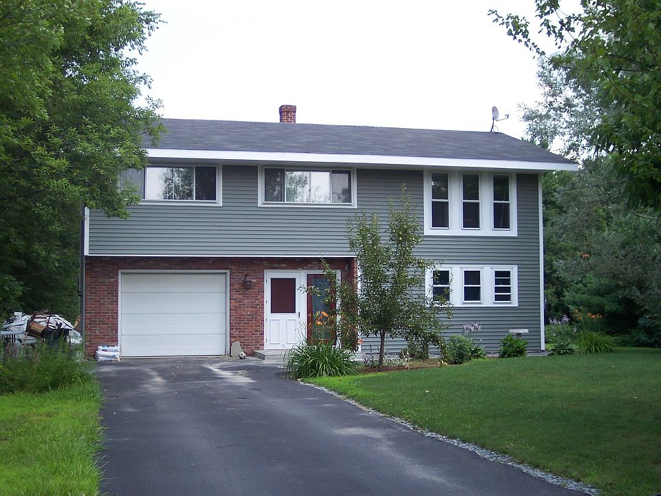 1st image of 160 Brady Cir