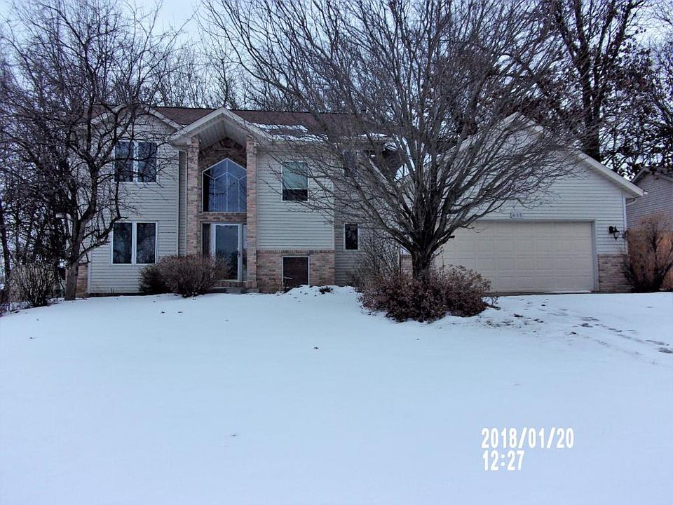 1st image of 835 Meadow Ln