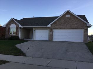 1700 Knights Ln, Rochelle, IL 61068