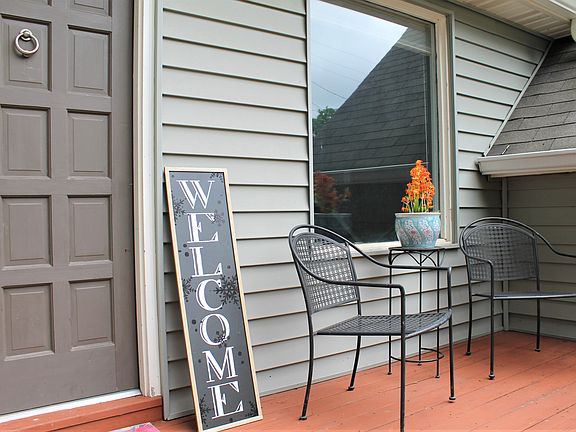 2nd image of 213 Deerchase Dr
