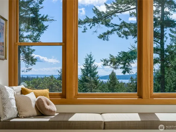 186 South Ridge Road, Decatur Island, WA 98221