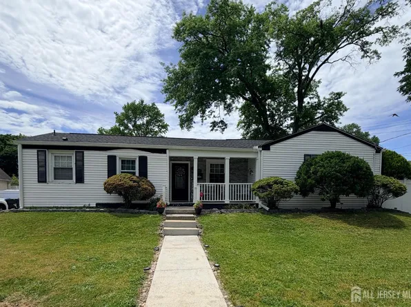 141 Grant Ave, Fords, NJ 08863