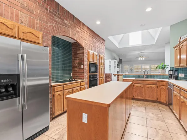 1208 Brophy Dr, Pflugerville, TX 78660