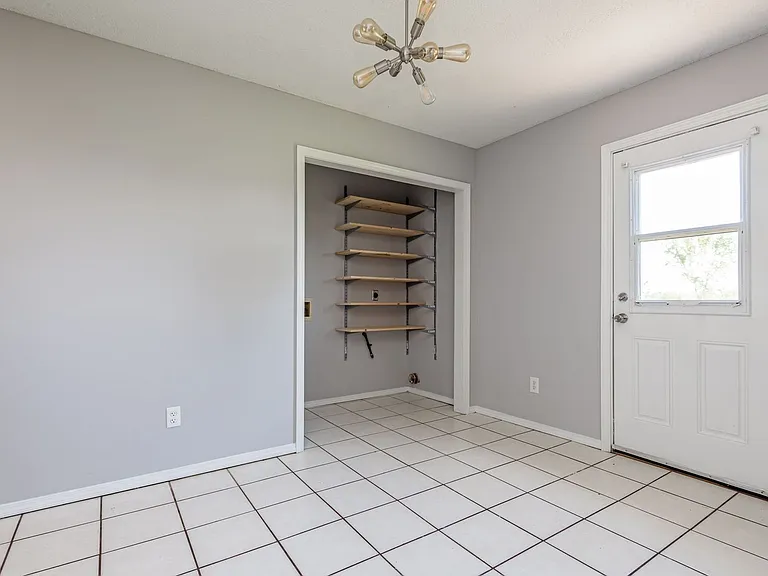 428 Southland St — Photo 12