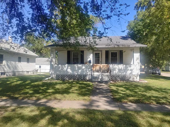 3004 20th St, Columbus, NE 68601