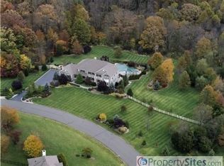 102 Woodman Ln, Basking Ridge, NJ 07920