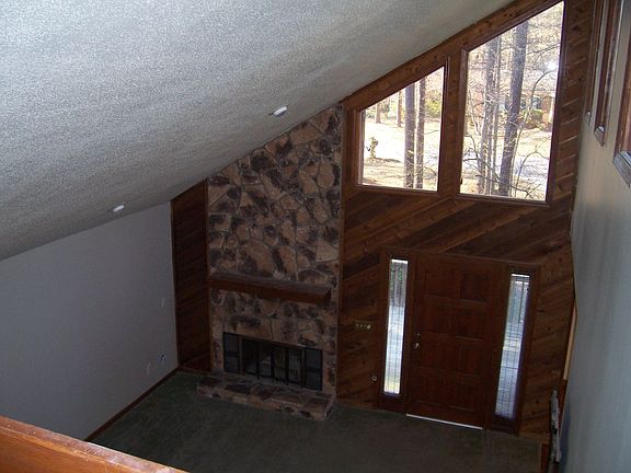 5th image of 140 Hartwood Cir