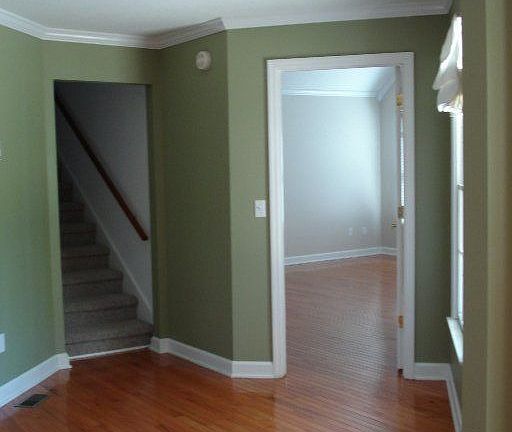 4th image of 143 Bradford Village Way