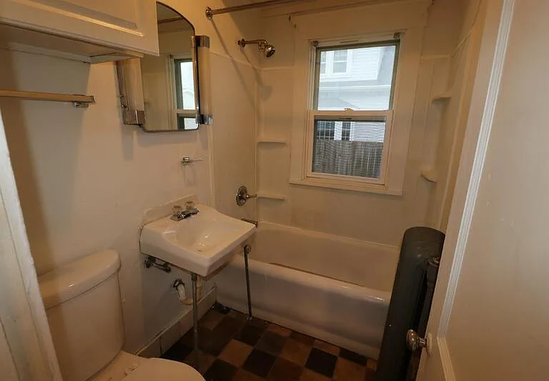 1002 N 13th St #1302 — Photo 8
