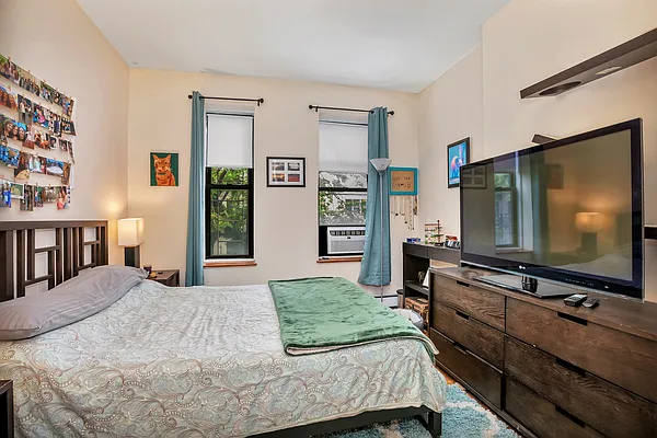 Rented by Brown Harris Stevens | media 9