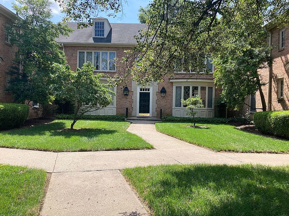 Front Courtyard 3812 Condo 4